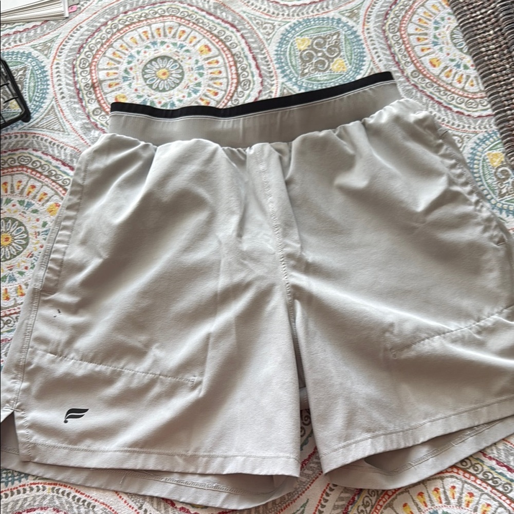 Fabletics Gray Lined 5” Athletic Shorts Lightweight Moisture-Wicking